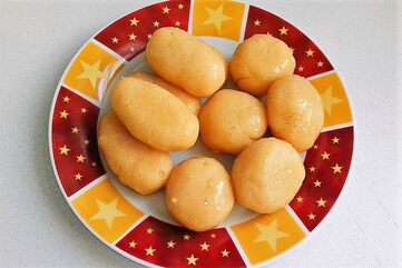 Chomchom