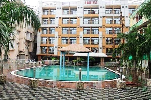 Larica Holiday inn